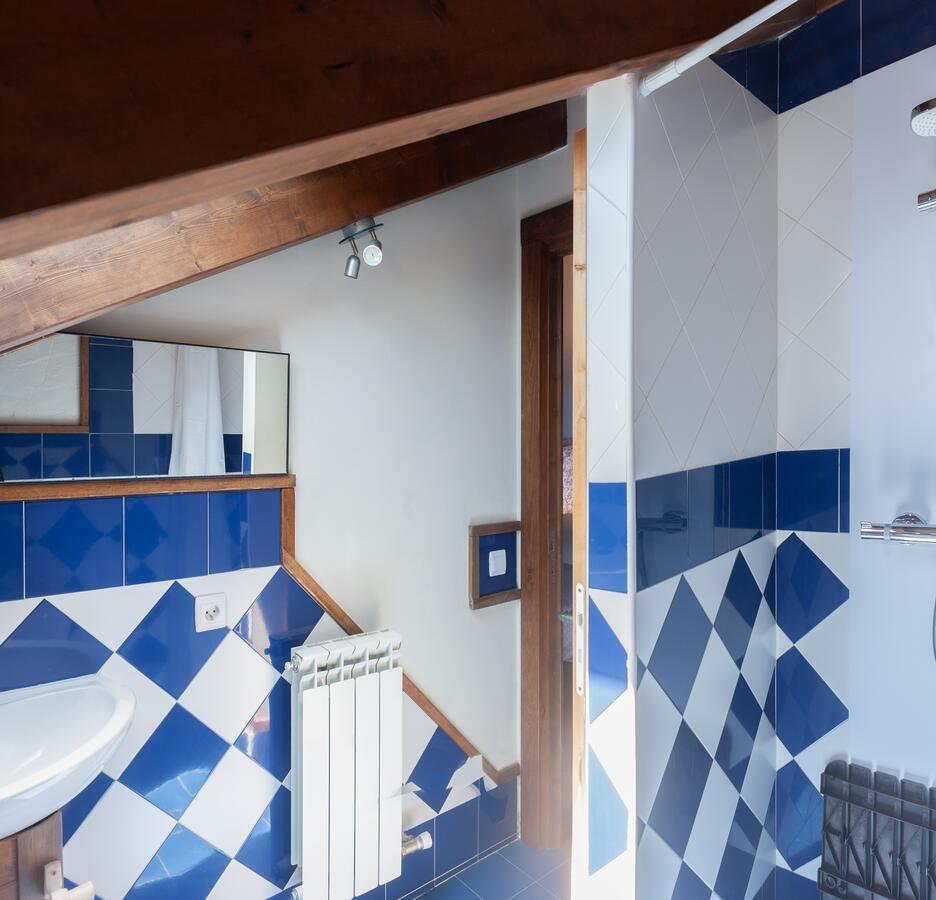 Albergue A'Noguera カスティエジョ・デ・ハカ エクステリア 写真